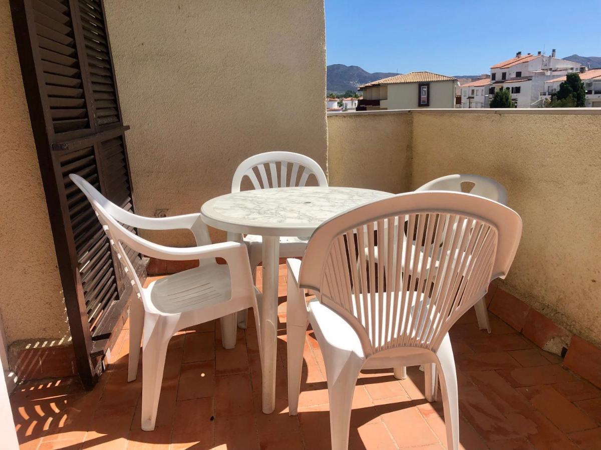 Port Sotavent 2C - Apartamento En La Marina De Empuriabrava - Piscina Comunitaria, - Parking - Vistas Al Canal - Cerca Centro Y Playa Ngoại thất bức ảnh
